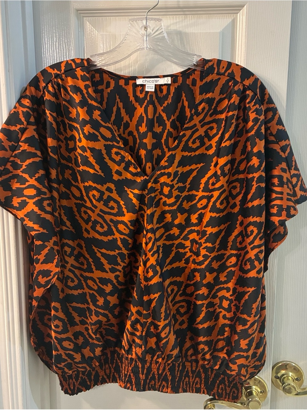 Chico's Satin Ikat  Black and Orange  Flutter-Sleeve Banded Hem Blouse SZ 2/12